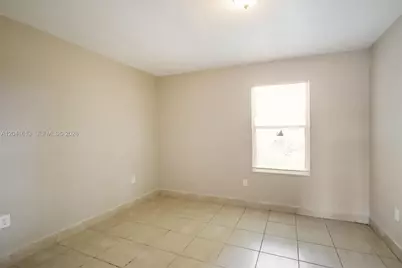 3333 NW 32nd Ct, Lauderdale Lakes, FL 33309 - Photo 11