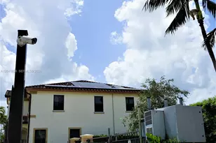 3365 W 91st Terrace, Hialeah, FL 33018 - Photo 3