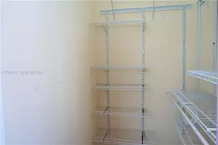 3365 W 91st Terrace, Hialeah, FL 33018 - Photo 31