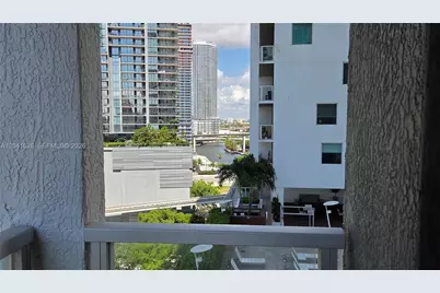 500 Brickell Ave #1410, Miami, FL 33131 - Photo 27