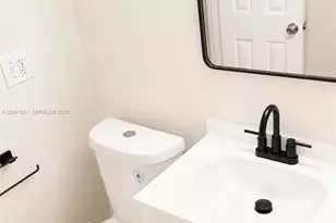 943 NW 63rd St, Miami, FL 33150 - Photo 27