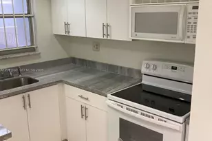 210 Fontainebleau Blvd, Miami, FL 33172 - Photo 19