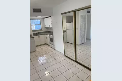 210 Fontainebleau Blvd #306, Miami, FL 33172 - Photo 3