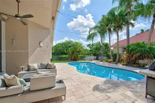 1136 Ginger Cir, Weston, FL 33326 - Photo 9
