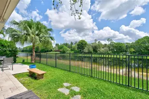 1136 Ginger Cir, Weston, FL 33326 - Photo 55