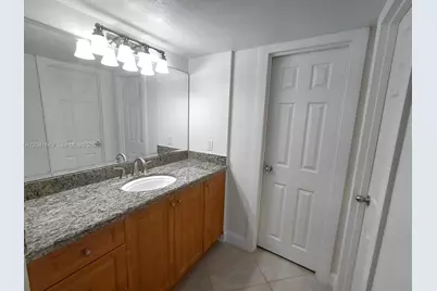 5701 Collins Ave #619, Miami Beach, FL 33140 - Photo 19