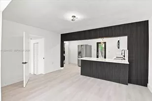 811 NW 65th St, Miami, FL 33150 - Photo 5