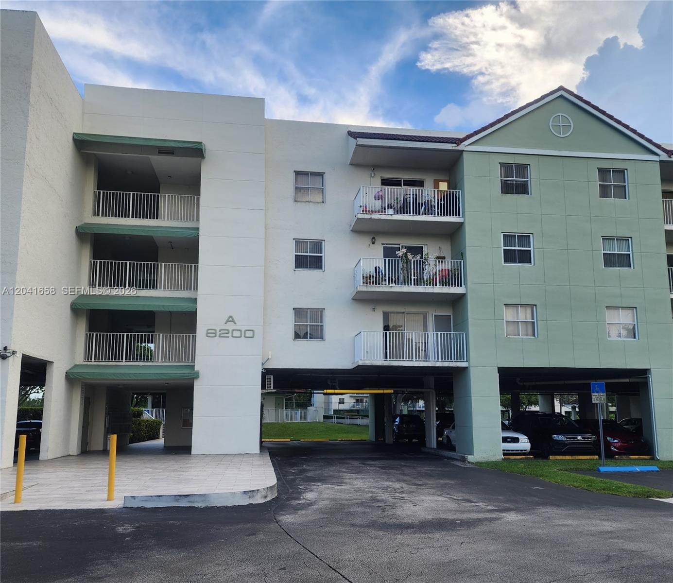 8200 SW 210th St #111 - 8200 SW 210th St #111, Cutler Bay, FL 33189 Luxury Property | Jose Angel Pina