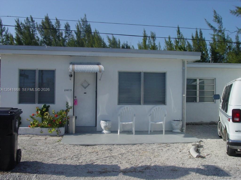 2405-2411 NE 136th Ln - 2405-2411 NE 136th Ln, North Miami Beach, FL 33181 Luxury Property | Jose Angel Pina