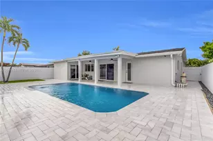 8661 NW 20th Ct, Sunrise, FL 33322 - Photo 35