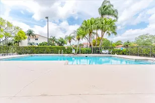 3330 Pinewalk Dr N, Margate, FL 33063 - Photo 15