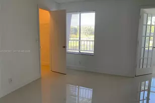 3330 Pinewalk Dr N, Margate, FL 33063 - Photo 5