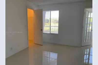 3330 Pinewalk Dr N #1621, Margate, FL 33063 - Photo 7