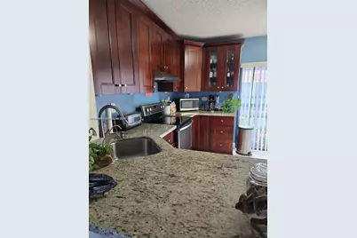 2174 W 60th St #17205, Hialeah, FL 33016 - Photo 5