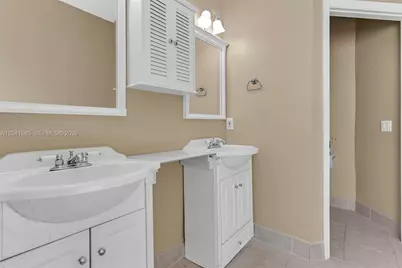 7950 SW 196th Ter, Cutler Bay, FL 33189 - Photo 17