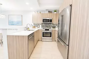619 Meridian Ave, Miami Beach, FL 33139 - Photo 7