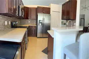 805 Falling Water Rd, Weston, FL 33326 - Photo 7