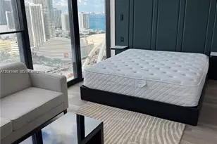 20 NE 11th St, Miami, FL 33132 - Photo 15