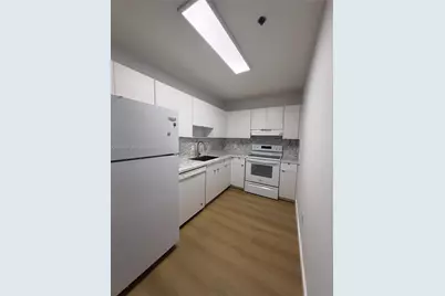 717 SW 11th Ave #206, Miami, FL 33130 - Photo 3
