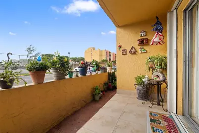 4801 NW 7th St #109-16, Miami, FL 33126 - Photo 25