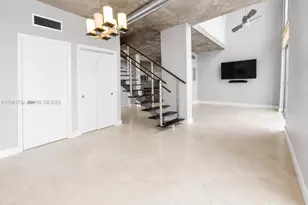 690 SW 1st Ct, Miami, FL 33130 - Photo 7