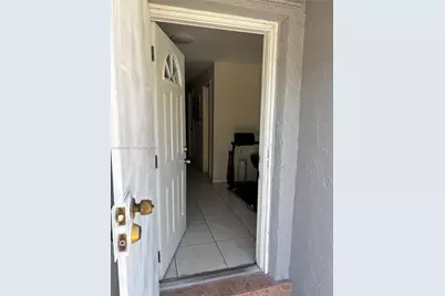 21122 NW 39th Ave, Miami Gardens, FL 33055 - Photo 9