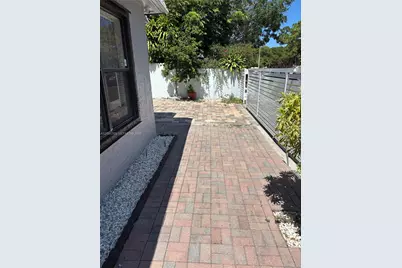 21122 NW 39th Ave, Miami Gardens, FL 33055 - Photo 7