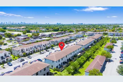 21018 NE 8th Ave #21018, Miami, FL 33179 - Photo 3
