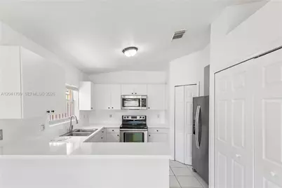 13471 SW 278th Ter, Homestead, FL 33032 - Photo 7