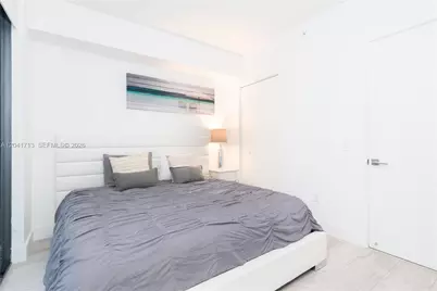 121 NE 34th St #814, Miami, FL 33137 - Photo 19