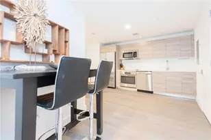 121 NE 34th St, Miami, FL 33137 - Photo 9