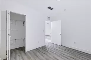 7777 NW 8th Ct, Miami, FL 33150 - Photo 15