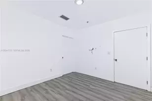 7777 NW 8th Ct, Miami, FL 33150 - Photo 9