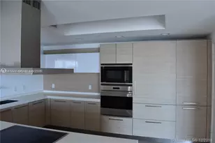 17301 Biscayne Blvd, North Miami Beach, FL 33160 - Photo 5