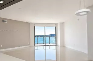17301 Biscayne Blvd, North Miami Beach, FL 33160 - Photo 3