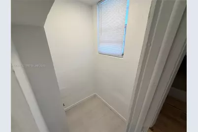 548 NW 30th St #2, Miami, FL 33127 - Photo 11