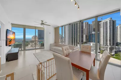 888 Biscayne Blvd #2101, Miami, FL 33132 - Photo 9