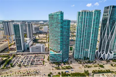 888 Biscayne Blvd #2101, Miami, FL 33132 - Photo 27