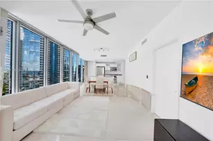 888 Biscayne Blvd, Miami, FL 33132 - Photo 11
