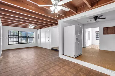 576 NW 147th St, Miami, FL 33168 - Photo 3