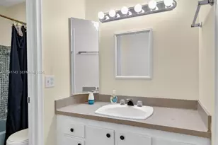 3241 Ridge Hill Rd, Boynton Beach, FL 33435 - Photo 25