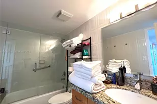 2401 Collins Ave, Miami Beach, FL 33140 - Photo 19