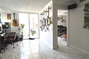 2401 Collins Ave, Miami Beach, FL 33140 - Photo 9
