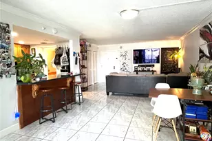 2401 Collins Ave, Miami Beach, FL 33140 - Photo 11