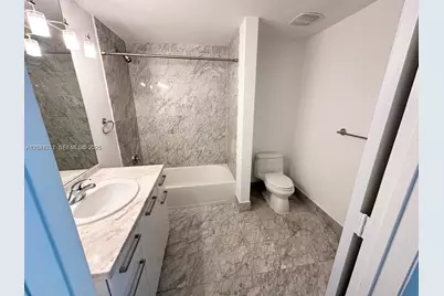 253 NE 2nd St #215, Miami, FL 33132 - Photo 7