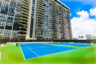 600 NE 36th St, Miami, FL 33137 - Photo 13