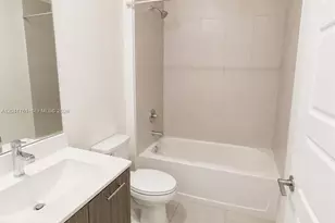4636 NW 84th Ave, Doral, FL 33166 - Photo 13