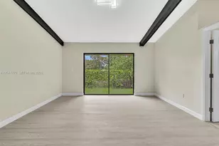 8813 Paradise Ct, Tamarac, FL 33321 - Photo 23