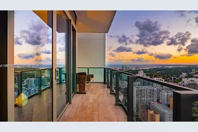88 SW 7th St #4106, Miami, FL 33130 - Photo 1