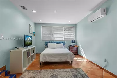 1875 Alamanda Dr #1875, North Miami, FL 33181 - Photo 15